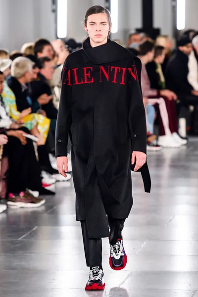 Look 49